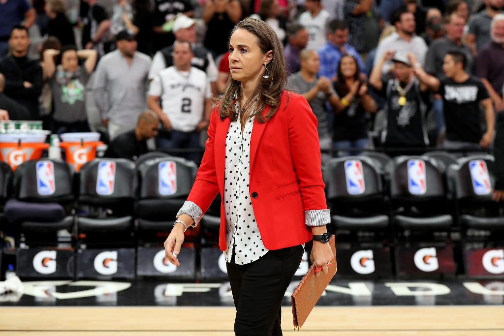 Becky Hammon Could Leave Spurs To Coach At Colorado State